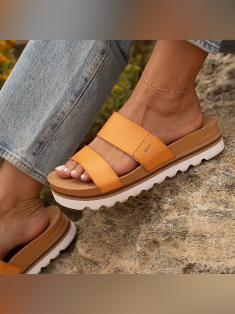 REEF SIZE 7~CUSHION VISTA HI SANDALS DOUBLE LEATHER STRAP PLATFORM SLIDE SHOES